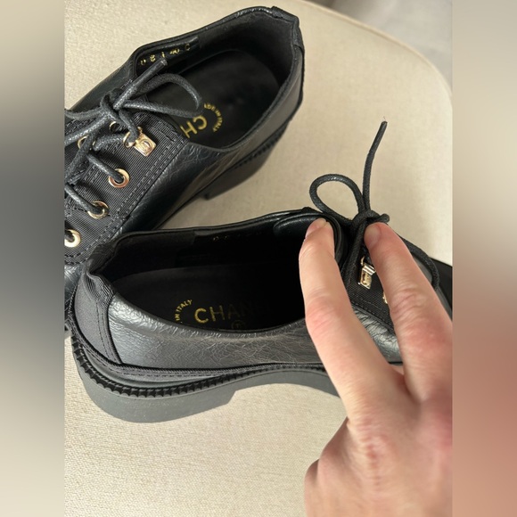 Chanel Loafers 21B Black CC Lace Up Oxford Platform Shoes EUR 40 US 9 - Picture 12 of 16